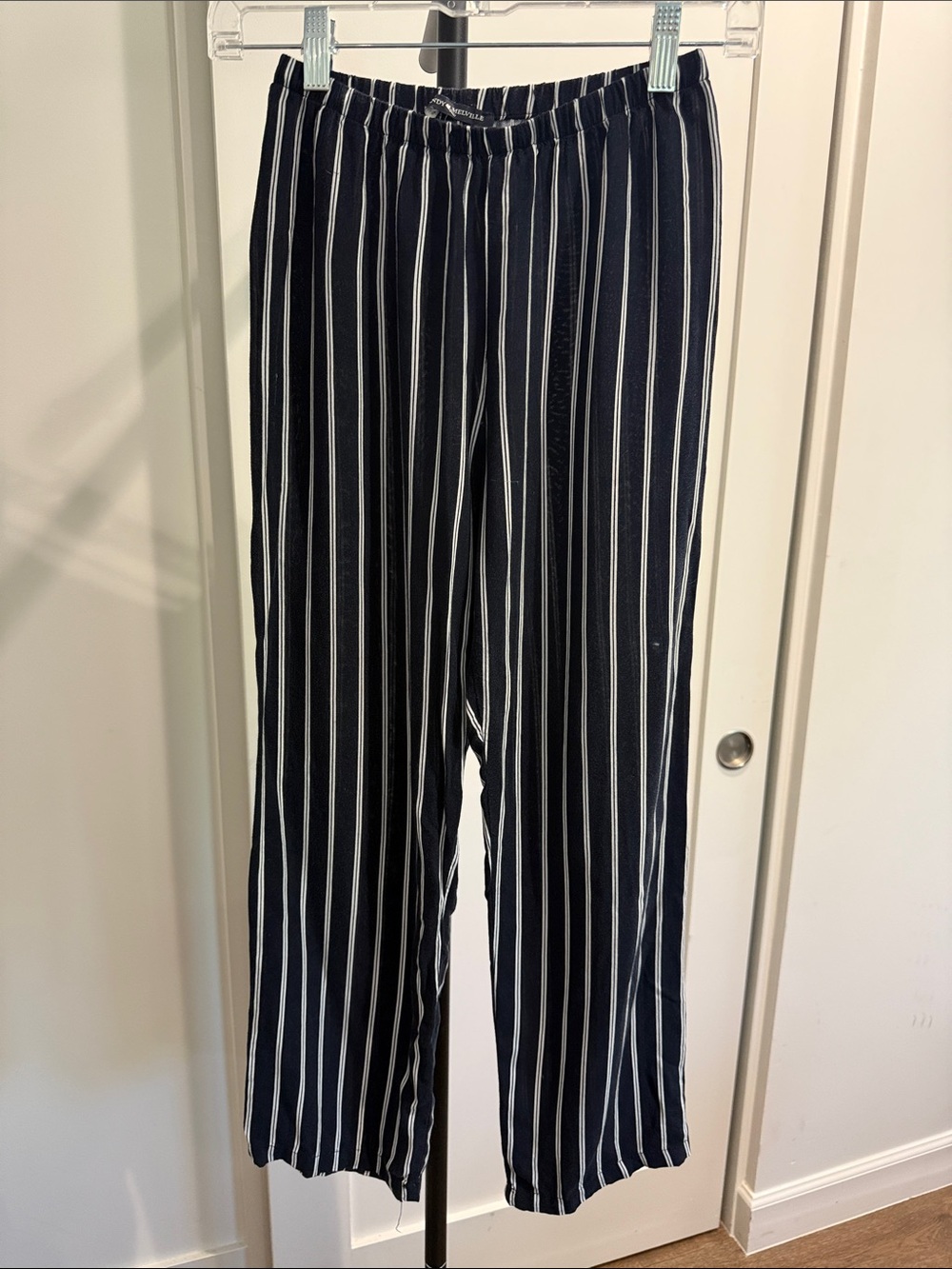 Brandy Melville Navy and White Vertical Stripe Cropped Pants
